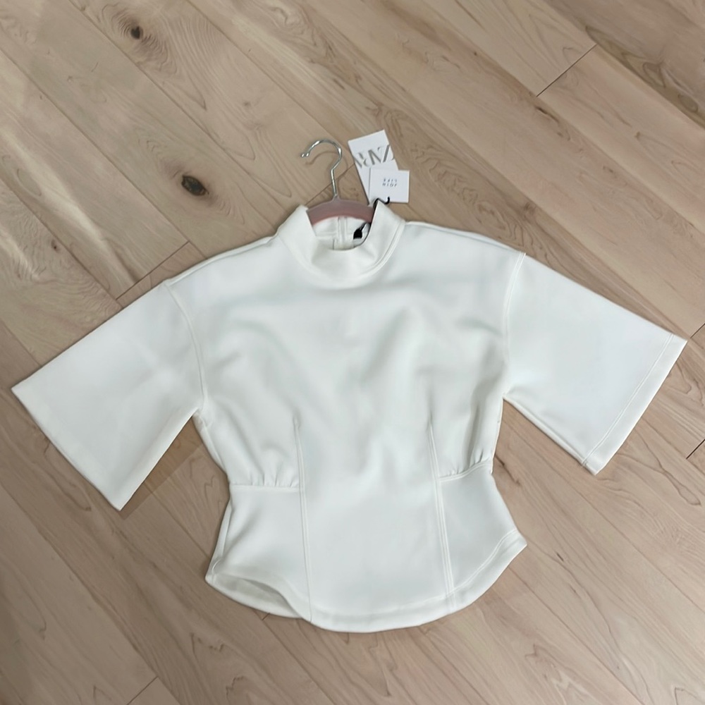 Zara cream top size small